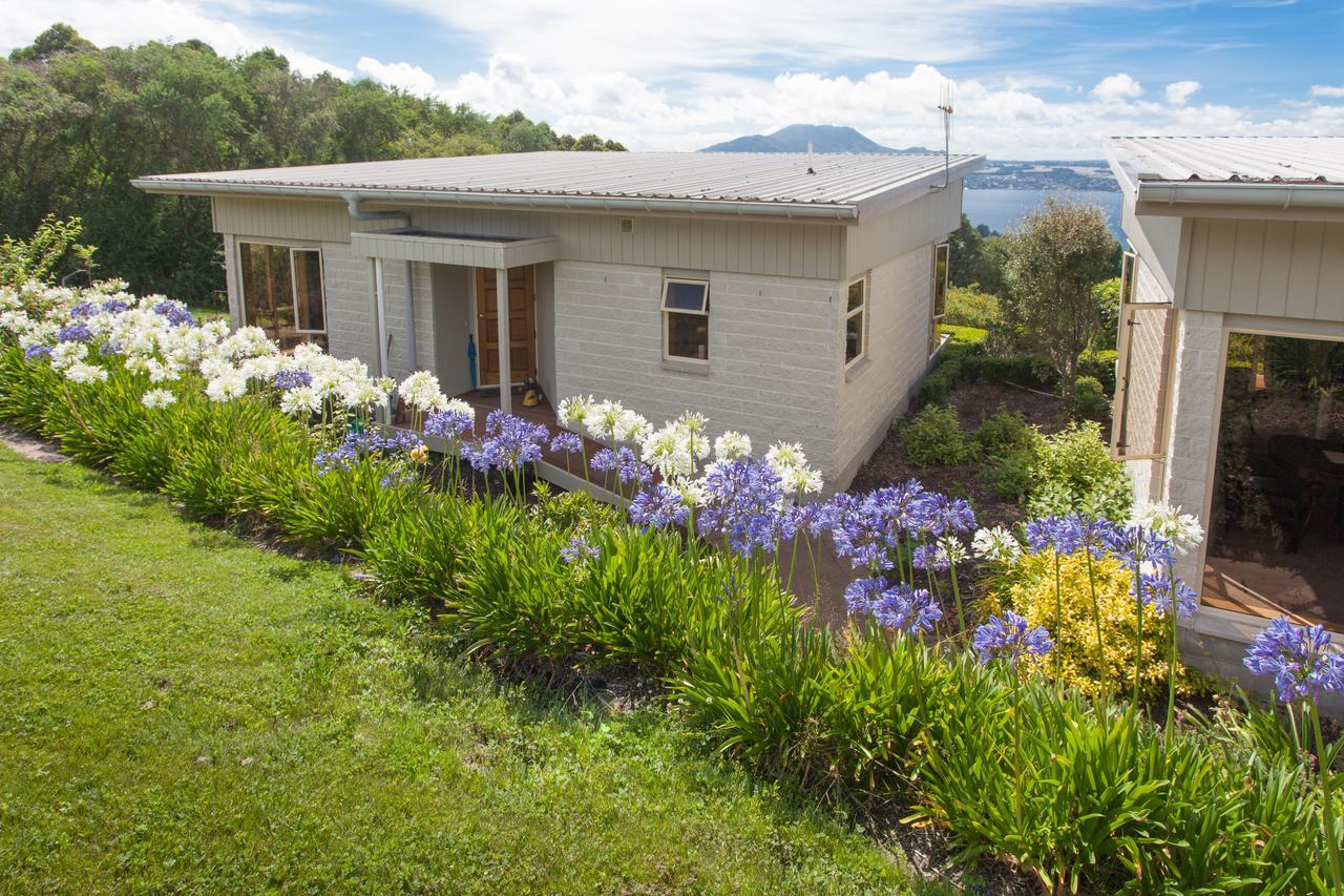 Te Moenga Lodge Taupo Exterior foto